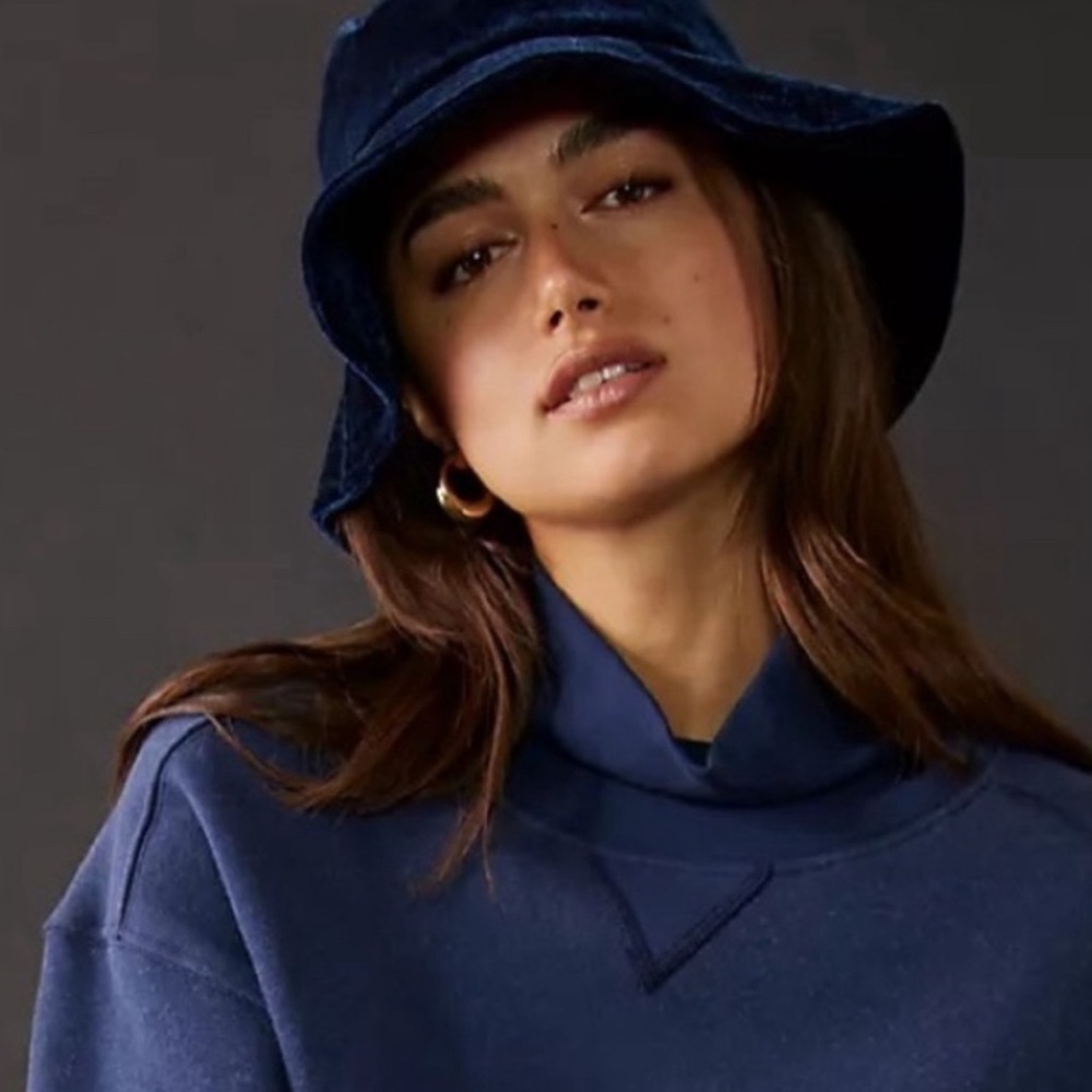 Anthropologie Blue Velvet Bucket Hat NWOT